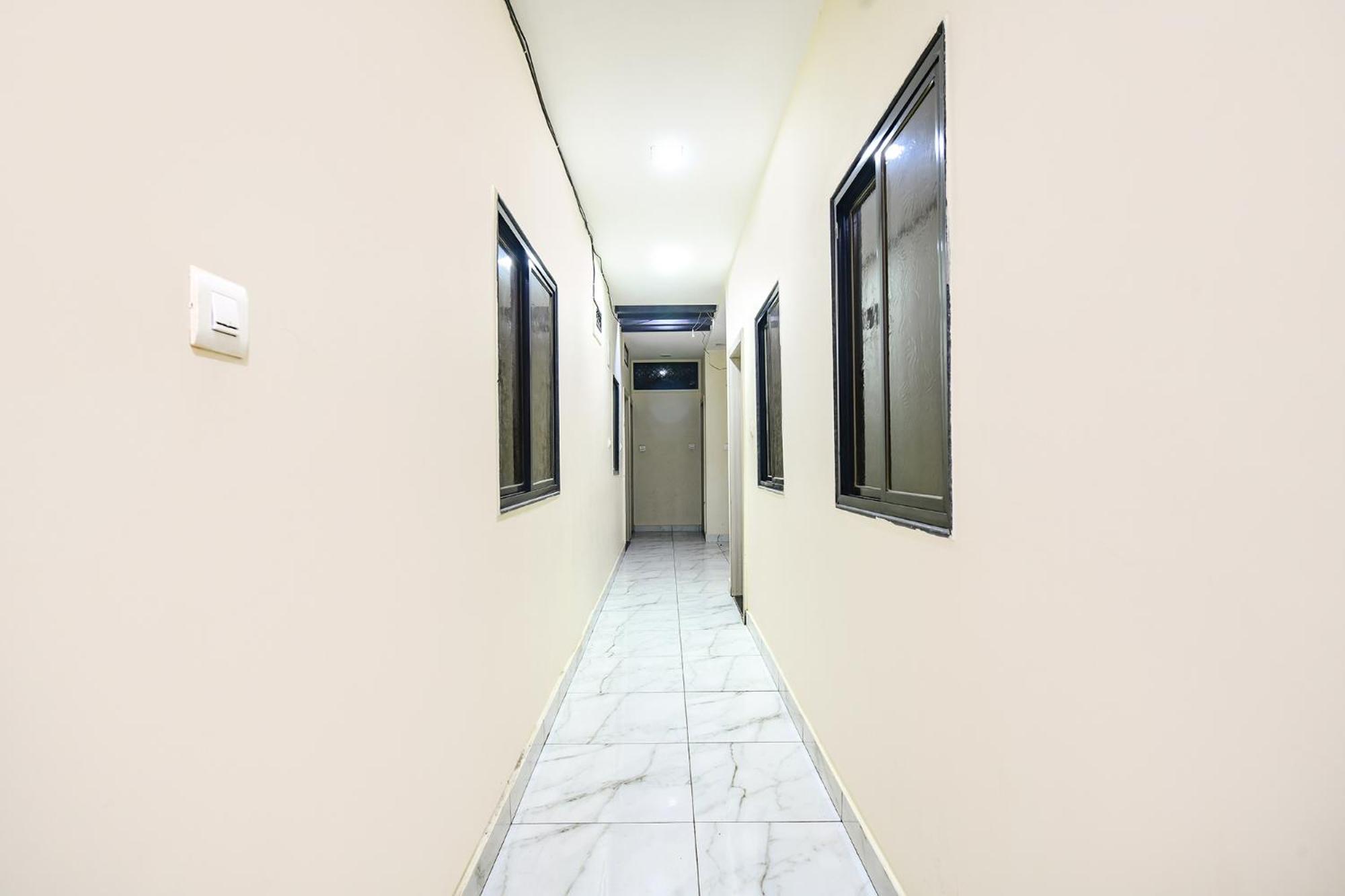 Fabexpress Blue Star Hotel Ujjain Exterior photo